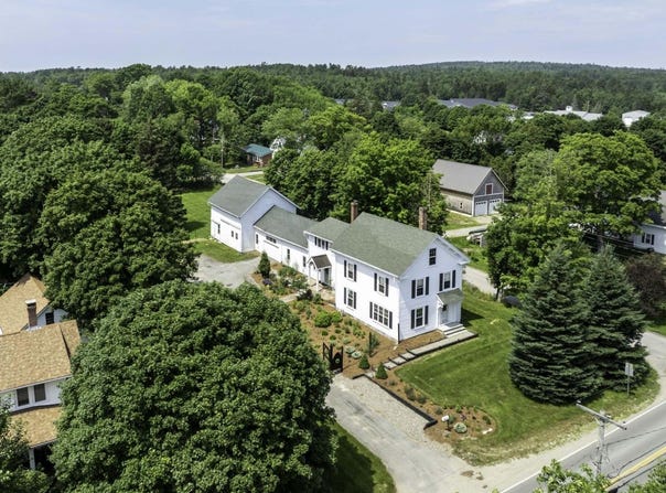 32 Broadway, Machias, ME 04654