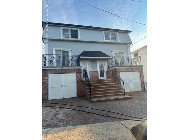 22 Braisted Avenue, Staten Island, NY 10314