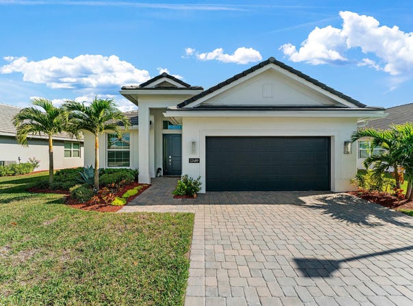 12489 SW Sunrise Lake Terrace, Port Saint Lucie, FL 34987