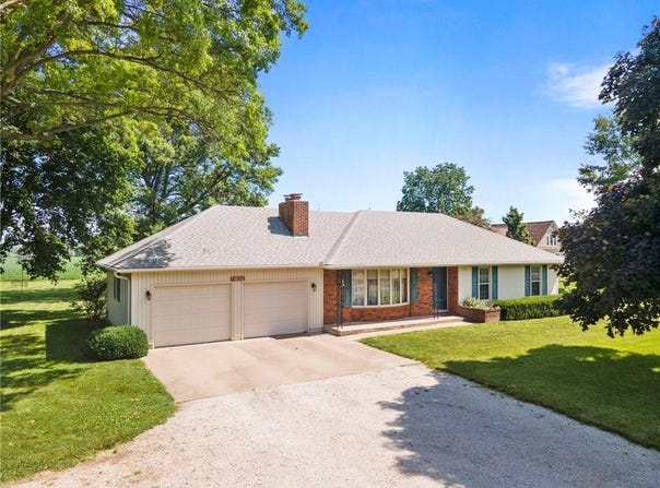 14008 DD Highway, Norborne, MO 64668