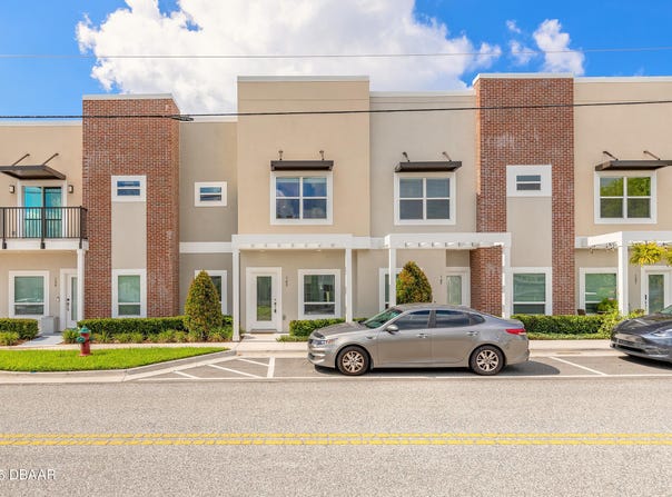 143 W Fulton Street, Sanford, FL 32771