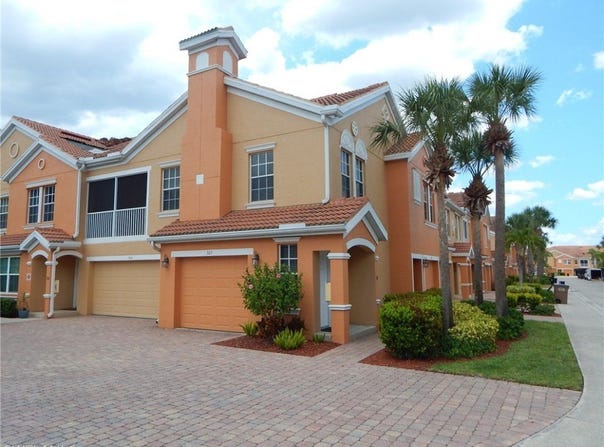 1871 Concordia Lake Circle unit: 305, Cape Coral, FL 33909
