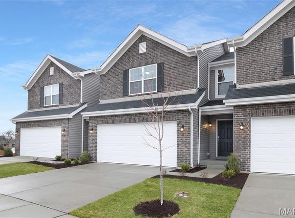 22 Fairmount Grove Drive, St Peters, MO 63376