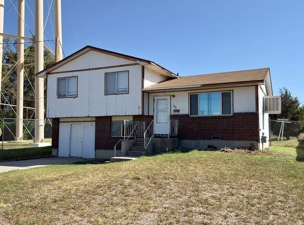 102 W 26th St, La Junta, CO 81050