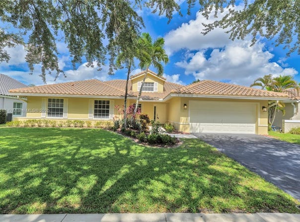 3562 W Southern Orchard Rd W, Davie, FL 33328