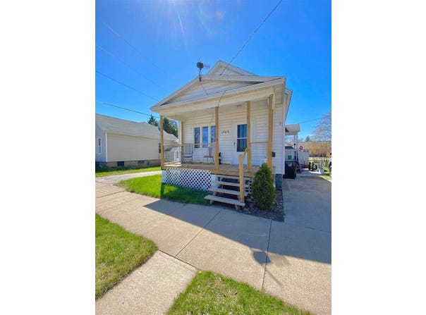 1509 9TH Street, Menominee, MI 49858