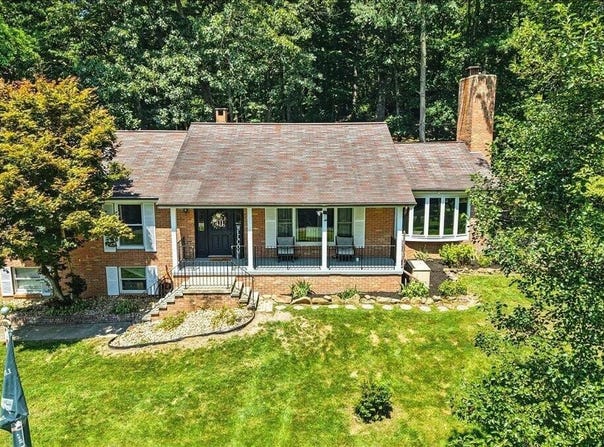 18111 New Gambier Road, Mount Vernon, OH 43050