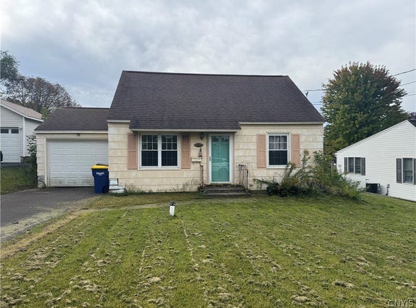 102 Clearview Drive, Syracuse, NY 13219