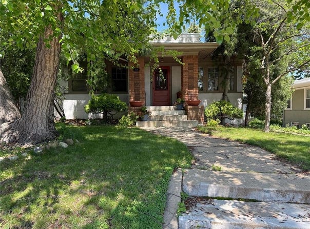 324 W Diamond Lake Road, Minneapolis, MN 55419