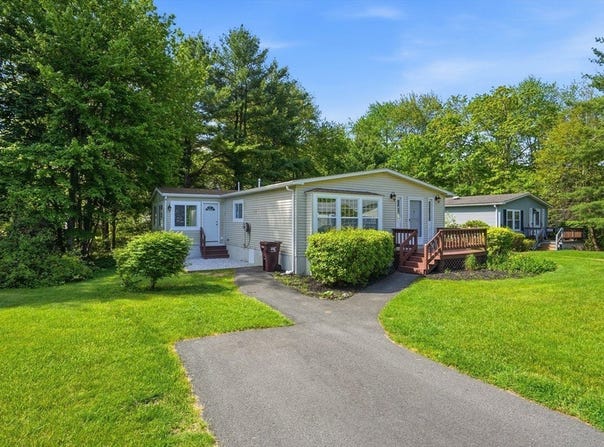 6 Evergreen Circle, Rockland, MA 02370