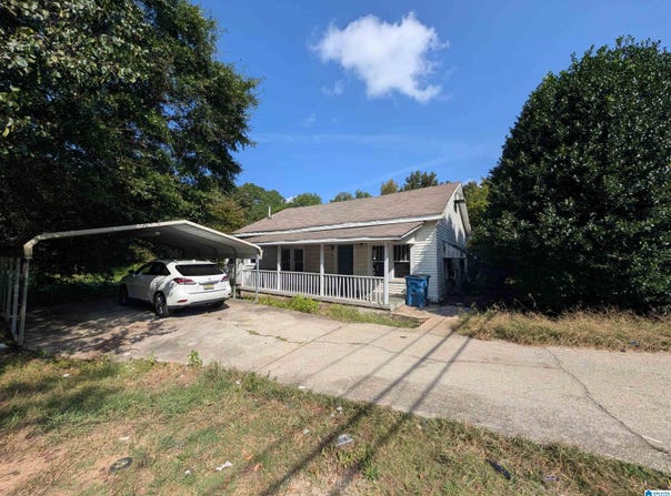 312 N PINE HILL ROAD, TARRANT, AL 35217