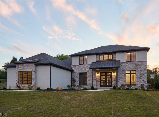 526 Sawgrass Drive, Fairlawn, OH 44333