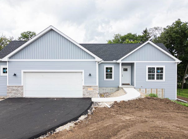 297 Teri Lee Lane, Orfordville, WI 53576