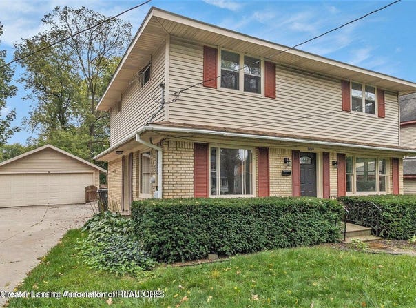 809 N Michigan Avenue, Howell, MI 48843
