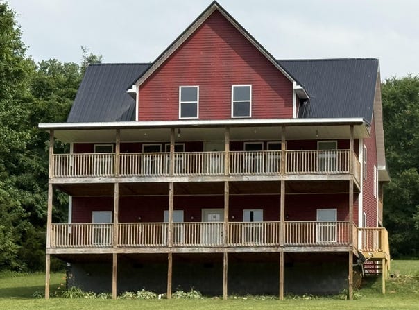 2560 Schisandra Lane, Cosby, TN 37722