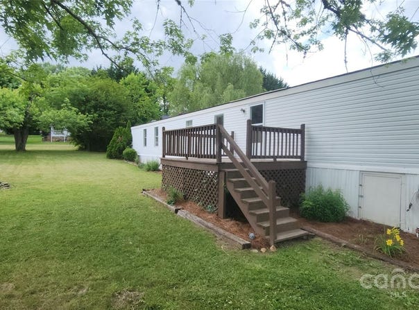 67 Brown Lynch Road, Candler, NC 28715
