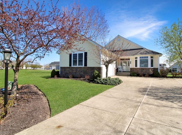 1239 Catawba Bay Drive, Port Clinton, OH 43452-3765