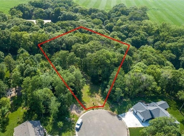180 Woodland Drive, Henderson, MN 56044