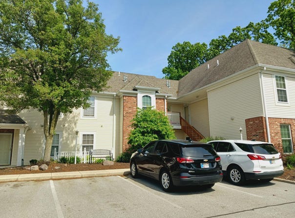 2908 Foggy Glen Drive, Valparaiso, IN 46385