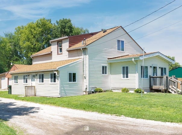 444 Gladys Street, Waterloo, IA 50702