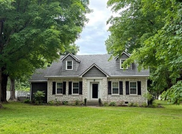 1503 Scottsville Road, Bowling Green, KY 42104
