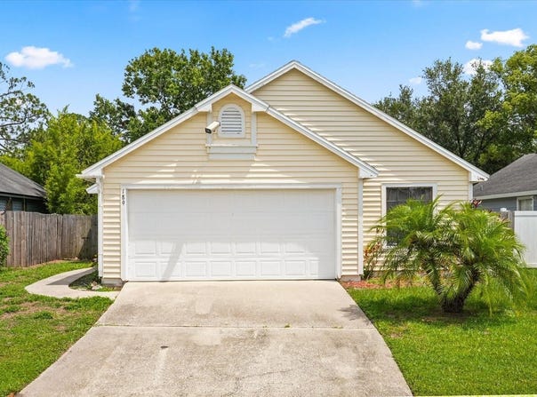 189 LAKESIDE CIRCLE, SANFORD, FL 32773