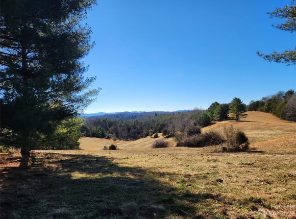 275 Sumerset Lane, North Wilkesboro, NC 28659