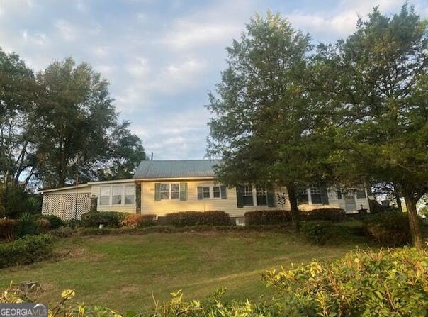 1610 Us Highway 29, West Point, GA 31833