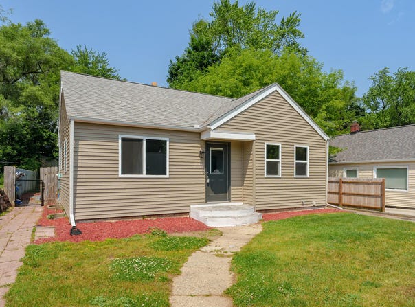 137 Wiltshire Avenue, Battle Creek, MI 49015