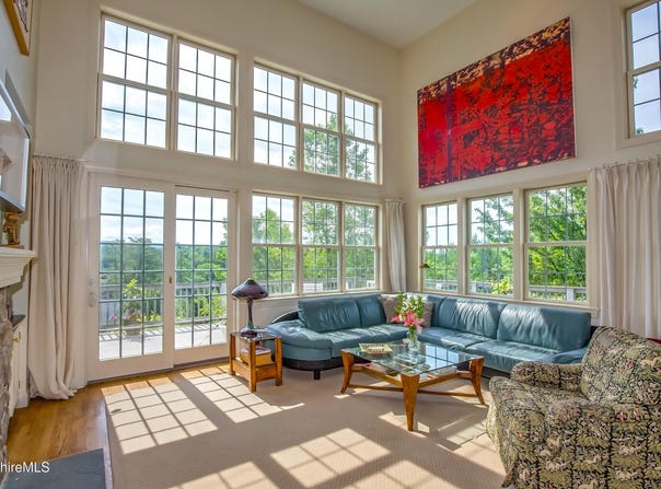 11 Blossom Hill, Lenox, MA 01240
