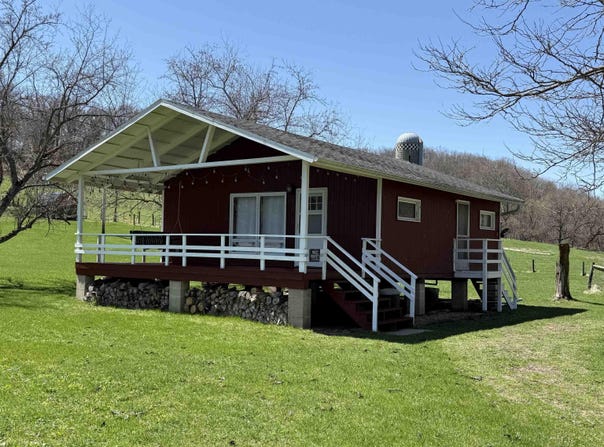 3495 Bear Creek Road, Decorah, IA 52101