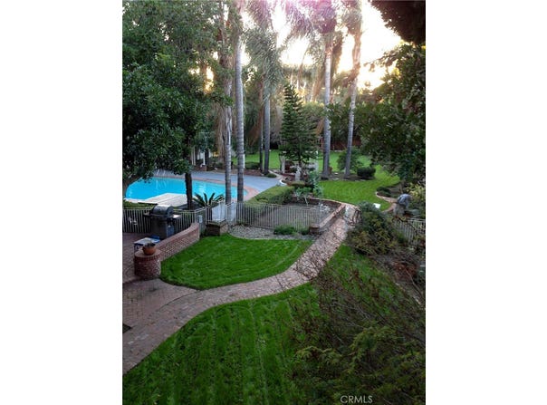 4645 Ledge Avenue, Toluca Lake, CA 91602