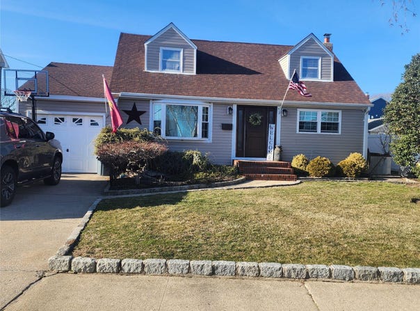 58 Lincoln Boulevard, Bethpage, NY 11714