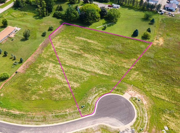 ASHMAN Road, BLACK CREEK, WI 54106