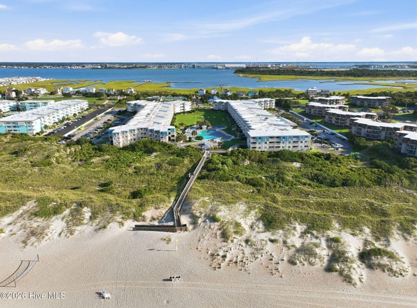 1904 E Fort Macon Road, Atlantic Beach, NC 28512