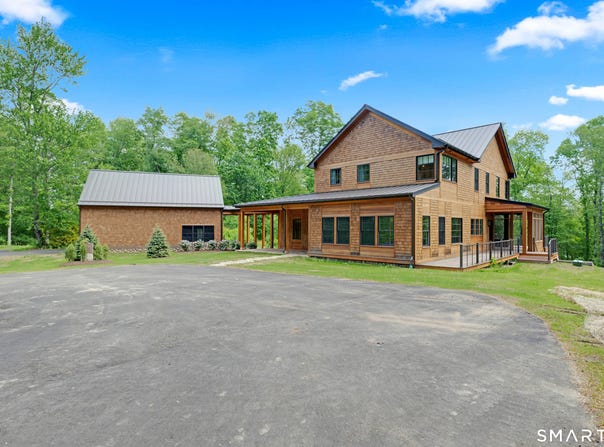 158 W Quasset Road, Woodstock, CT 06281