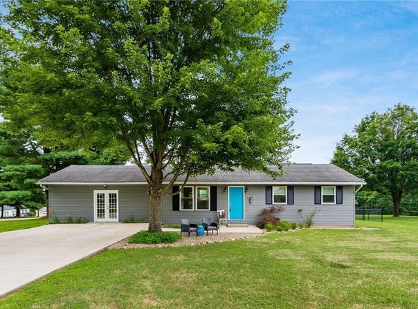 5470 Airwood Drive, Zanesville, OH 43701