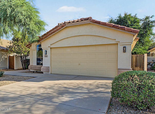 533 E KYLE Court, Gilbert, AZ 85296