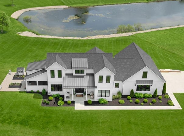 11306 Fishers Pond, Middlebury, IN 46540