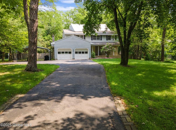 3649 E Lydius Street, Guilderland, NY 12303