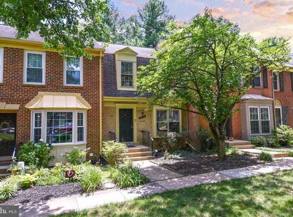 4725 GAINSBOROUGH DR, FAIRFAX, VA 22032