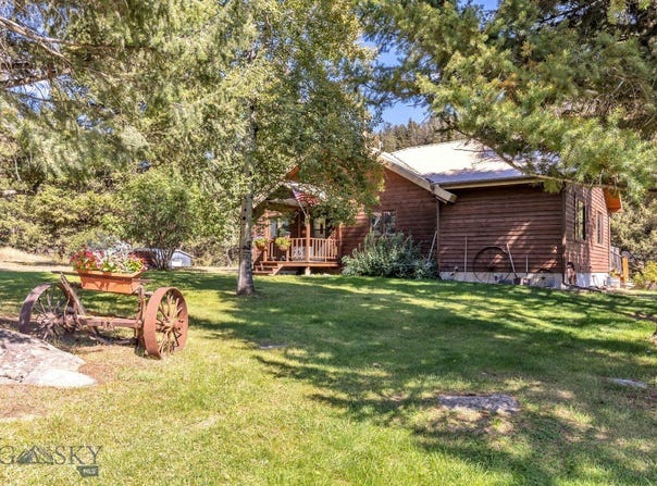 486 Jardine Road, Jardine, MT 59030