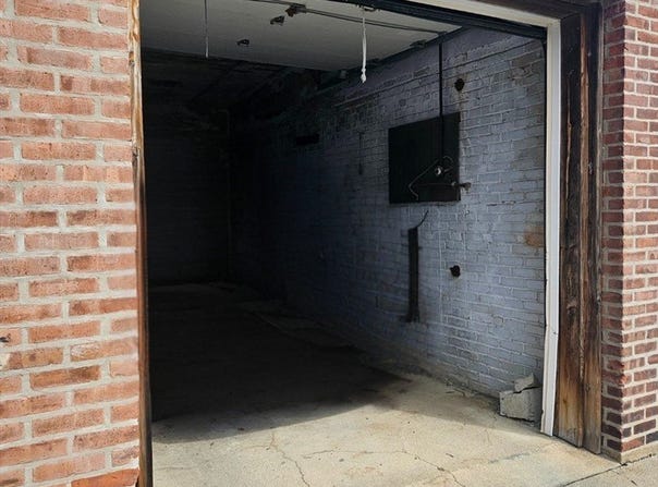400-r K, Boston, MA 02127
