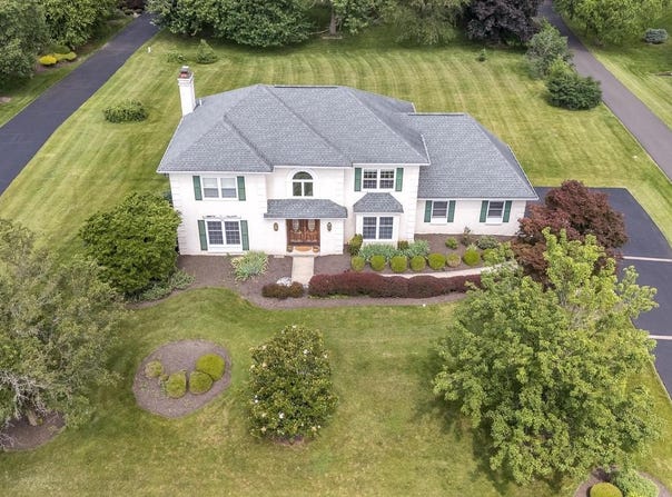 14 WINSLOW WAY, DRESHER, PA 19025