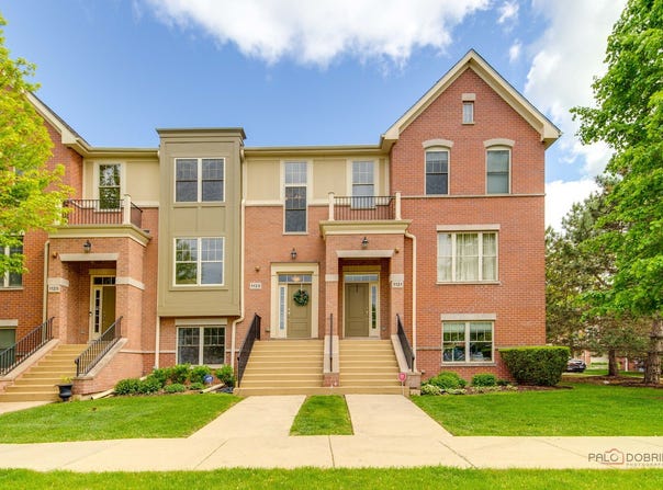 1123 E Port Clinton Road, Vernon Hills, IL 60061