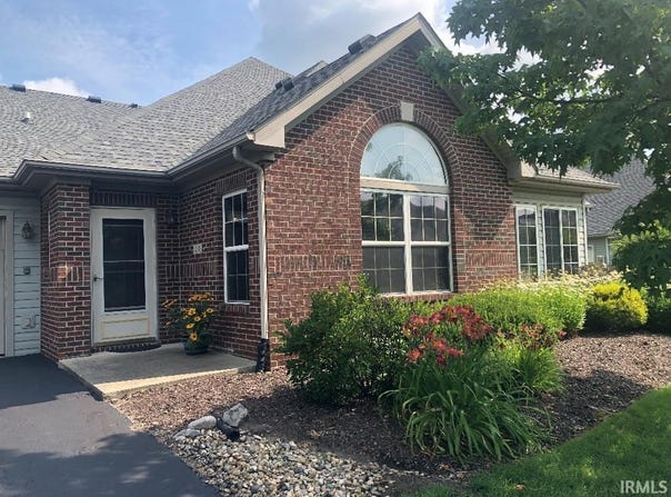 4232 Forest Creek Parkway, Fort Wayne, IN 46815-5587