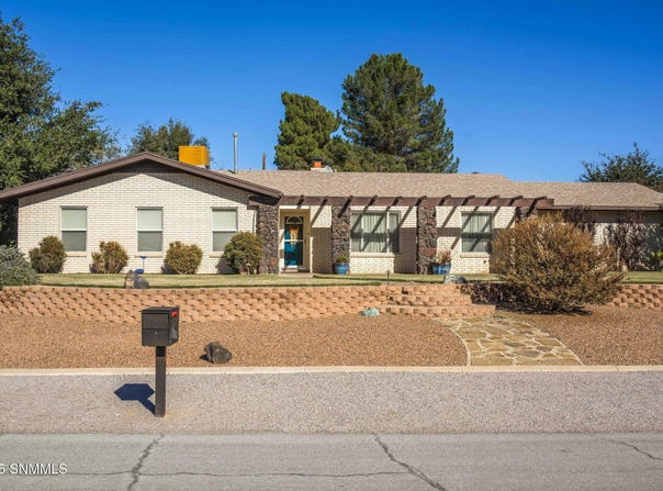 3014 Broadmoor Drive, Las Cruces, NM 88001
