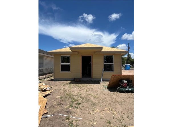 511 E Huisache Street, Weslaco, TX 78596