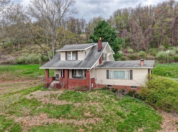 6456 Dover Zoar Road NE, Dover, OH 44622
