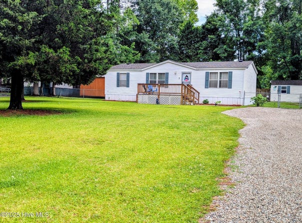 131 Remington Road, Rocky Point, NC 28457